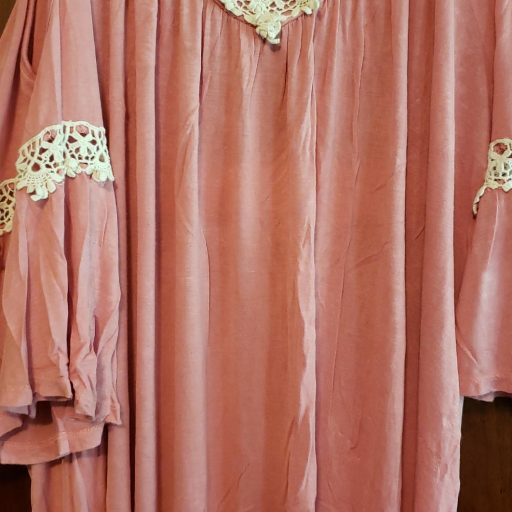 Blouse - Picture 2 of 3
